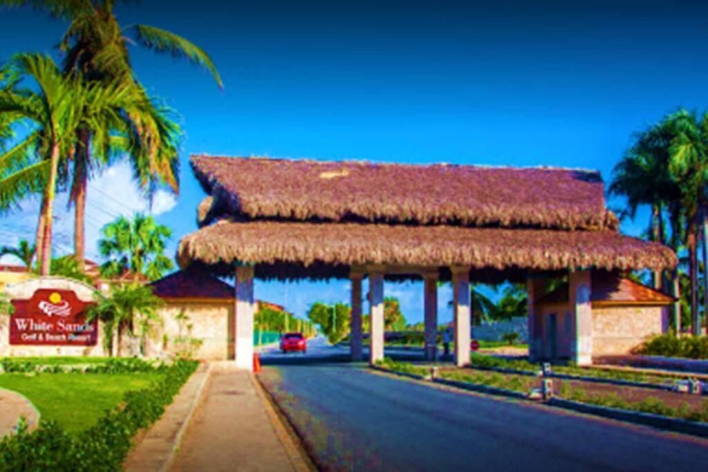 Ocean Drive Beach, Relax, Enjoy. *